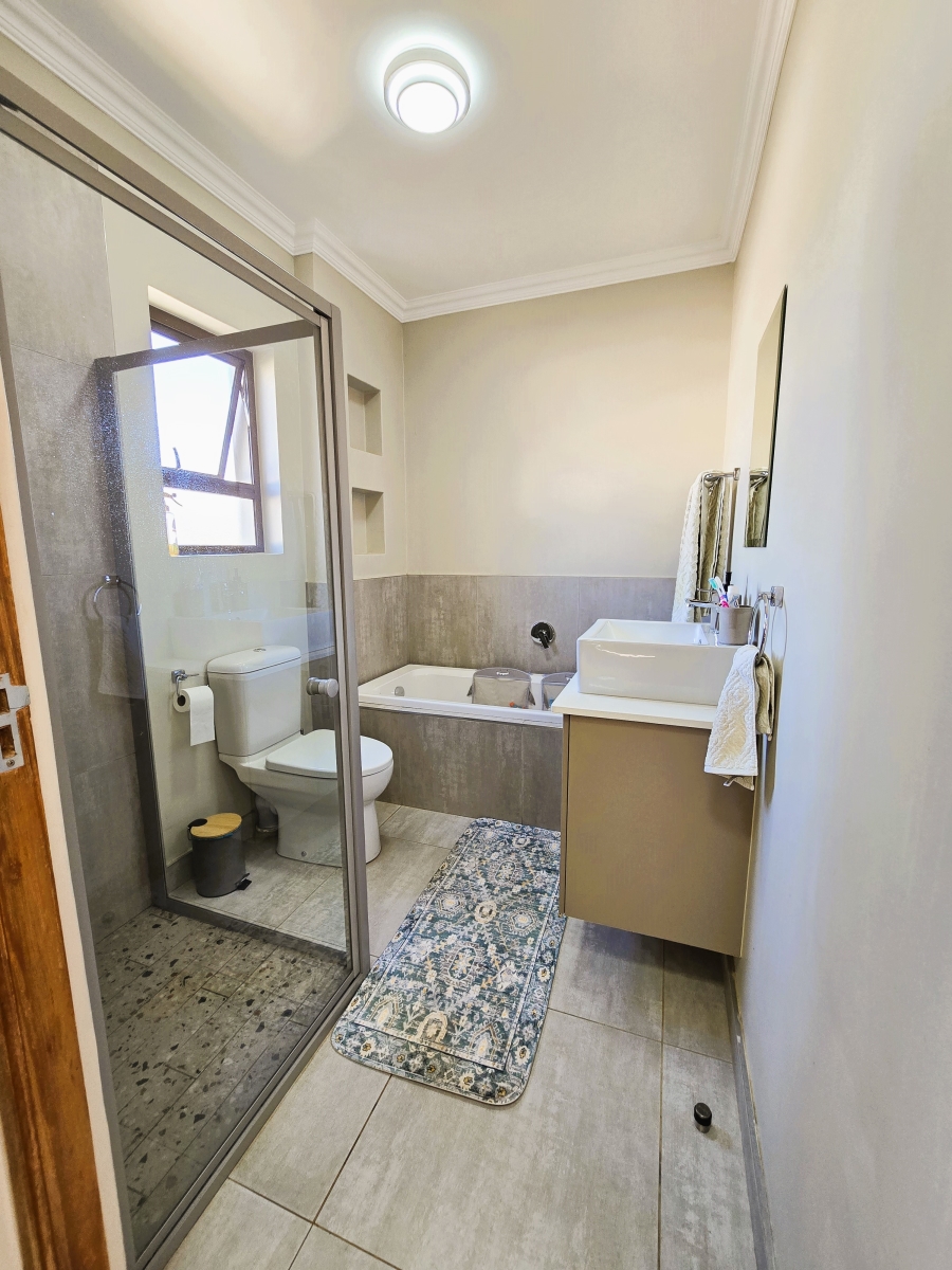 3 Bedroom Property for Sale in La Camargue Private Country Estate North West